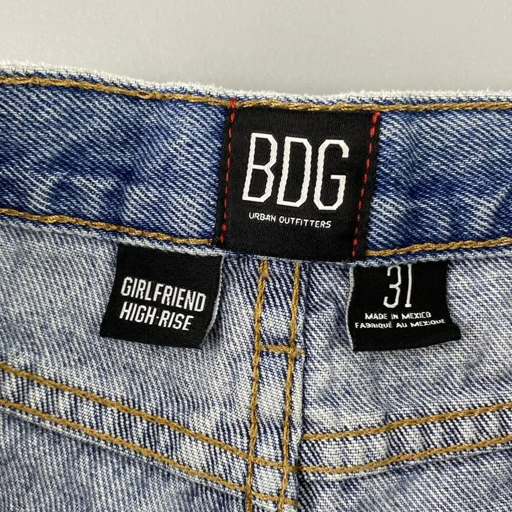 BDG Urban Outfitters High-Rise Girlfriend Denim Shorts Sz 31